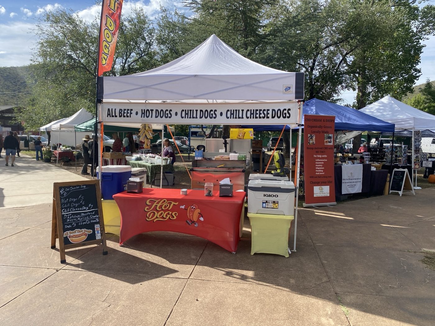 Desert Grub Co. hot dog stand at a local market